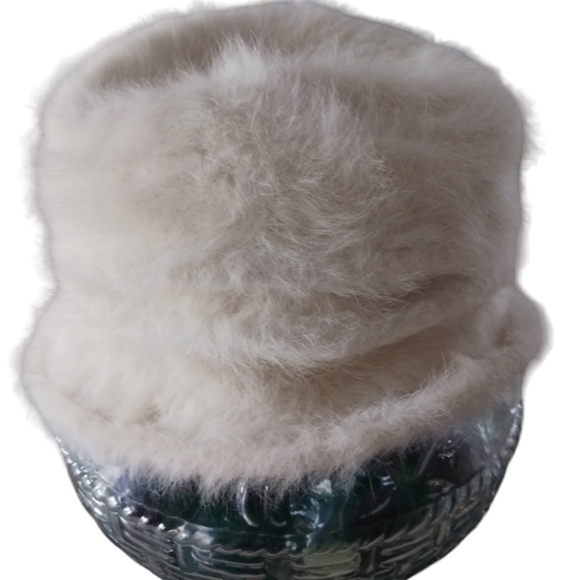 Seeberger Cream Colored Rabbit Hair Bucket Hat - Picture 2 of 16